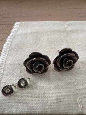 James Avery Retired Rosebud Sterling Silver Earrings